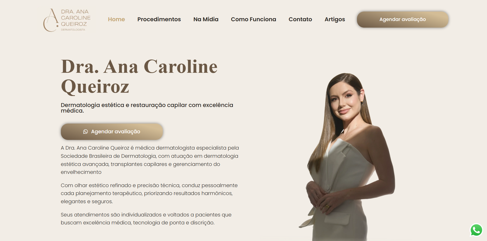 Dra Ana Caroline Queiroz